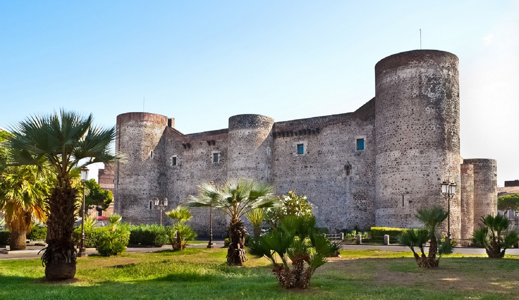 “U Volontariu”, una farsa al Castello Ursino di Catania