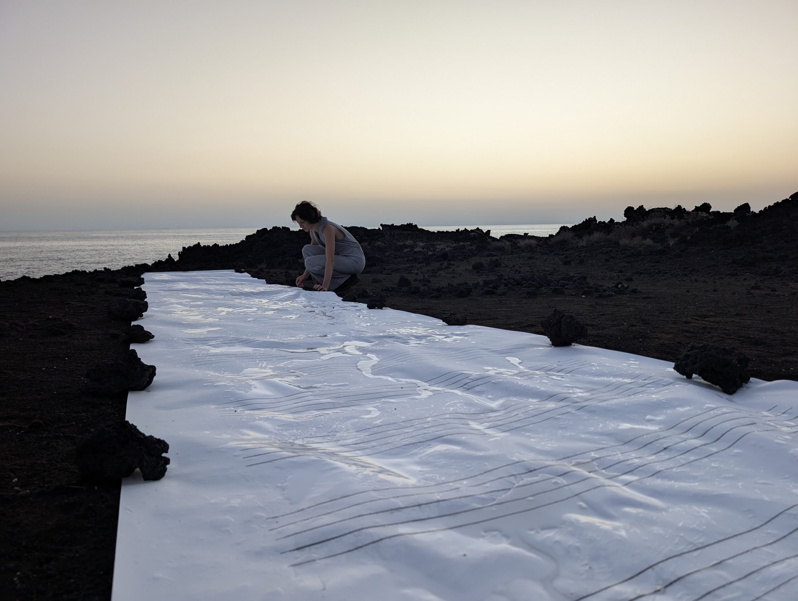 Elementarzeichen, performance per le vite perdute in mare